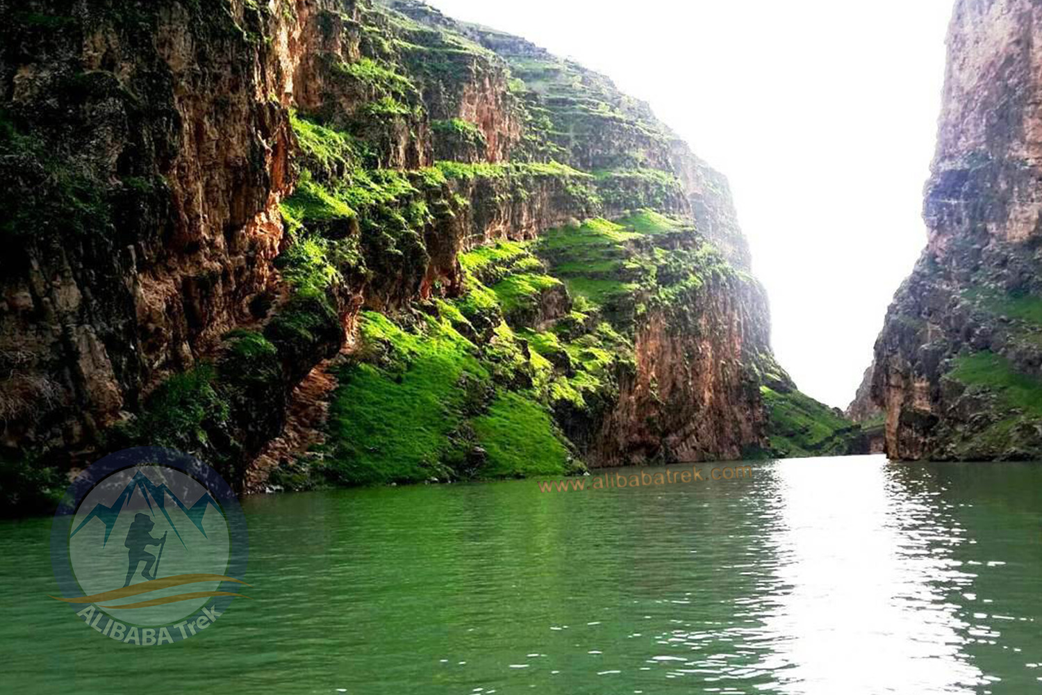 Tang Kafri is located 55 km from Ilam / Dareh Shahr Road and 15 km from Badreh