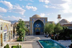 Sepahdari Seminary, Located next to the Arak Bazaar in the old texture of the city, Sepahdari Mosque and School were built during the reign of Qajar king Fath-Ali Shah