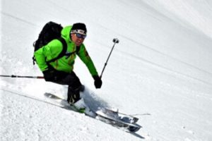 6 Reasons for Skiing in Iran